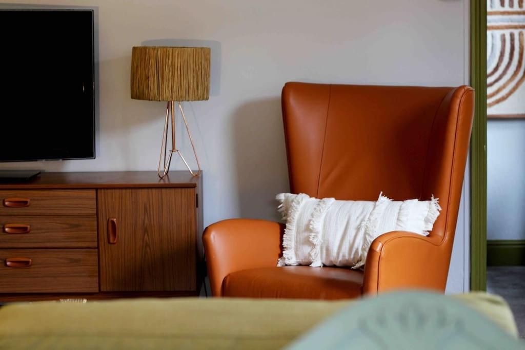 Lincoln Apartment Freshly Renovated Common Views Burton  Εξωτερικό φωτογραφία