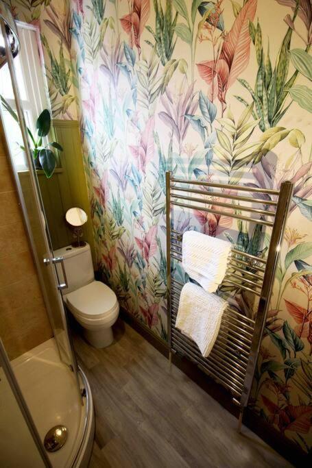 Lincoln Apartment Freshly Renovated Common Views Burton  Εξωτερικό φωτογραφία